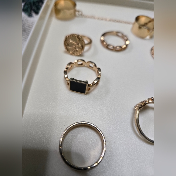 Assorted Ring Lot In Various Sized - Picture 6 of 6